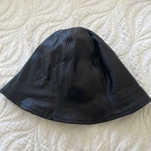 Black Wilsons leather hat